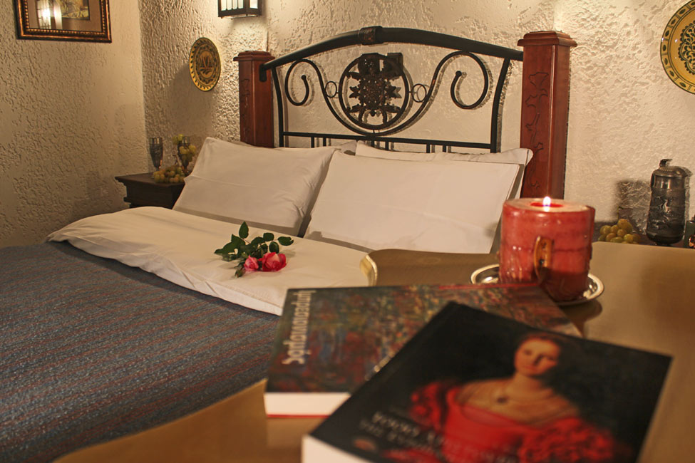 hotel booking agistro