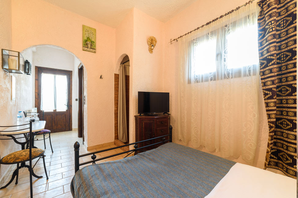 hotel booking agistro