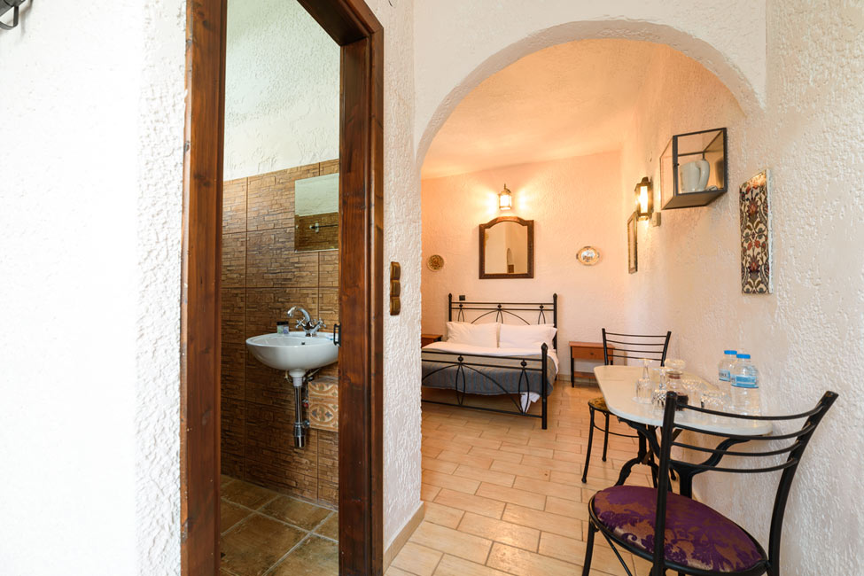 hotel booking agistro