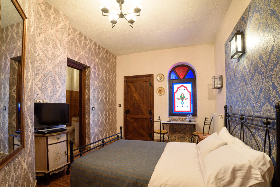 hotel booking agistro