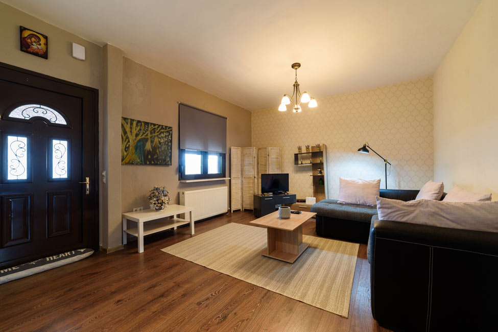 hotel booking agistro