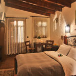 hotel booking agistro