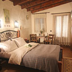 hotel booking agistro