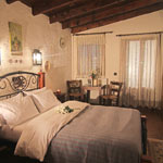 hotel booking agistro